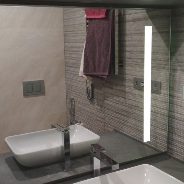 Зеркало с подсветкой в ванную комнату ЗЗ-12688
