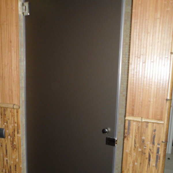 Распашная дверь для бани и сауны СРПД-3744