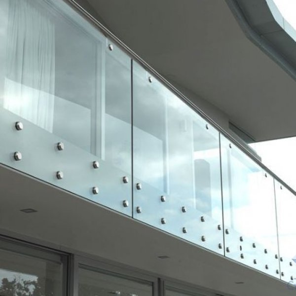 Балконное стеклянное ограждение СО-5576