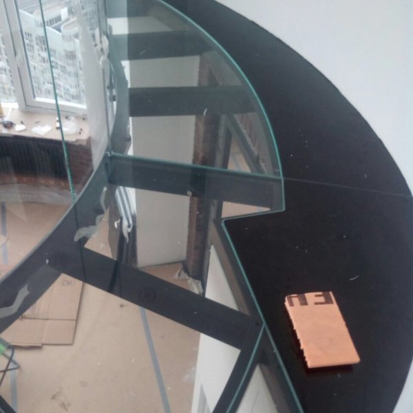 Стеклянное ограждение из моллированного (радиусного) стекла СО-11453