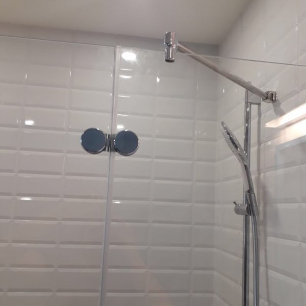 Стеклянная штора на ванну  СДК-11844