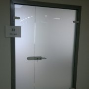 Стеклянные распашные двери СРПД-3712