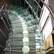 Стеклянная лестница СЛ-3389
