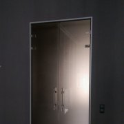 Стеклянные распашные двери СРПД-3704