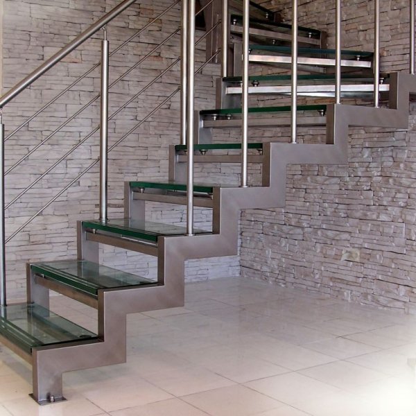 Стеклянная лестница СЛ-3323